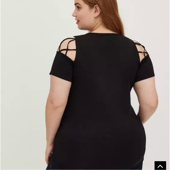 Torrid Marvel Black Groot Lattice T-shirt - Picture 3 of 4